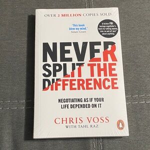 Never Split the Difference by Chris Voss - White Cover